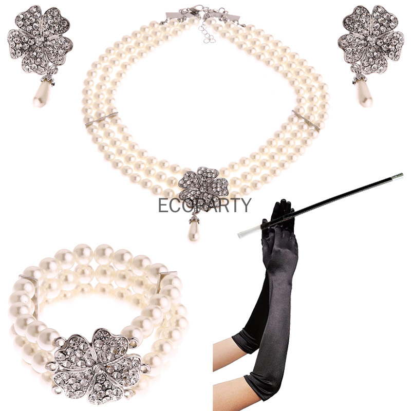 Audrey Hepburn Breakfast at Ti - Women'S Accessories In The 1950S review and price